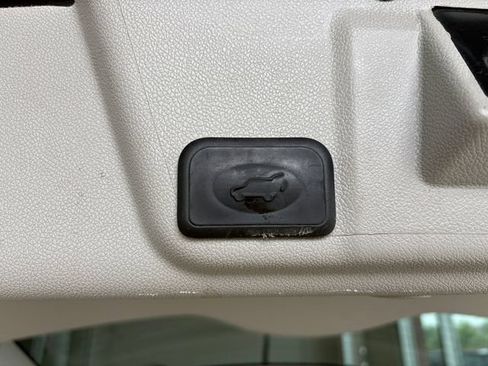 Used 2017 Buick Enclave Leather AWD/4WD image 17