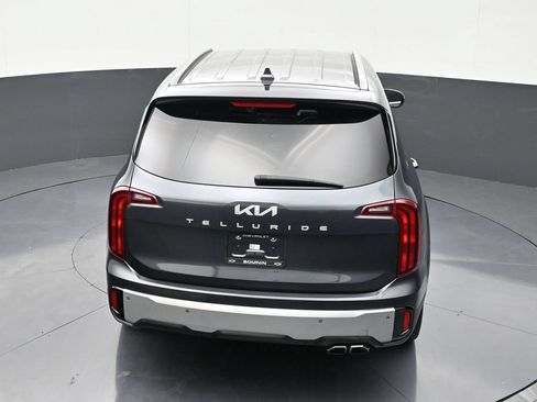 Used 2024 Kia Telluride S FWD image 15