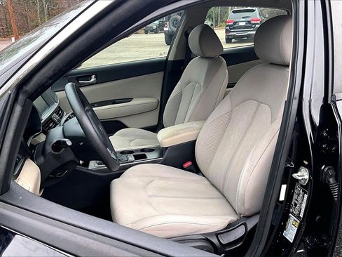 Used 2018 Kia Optima LX w/ 17" Alloy Wheels Package image 19