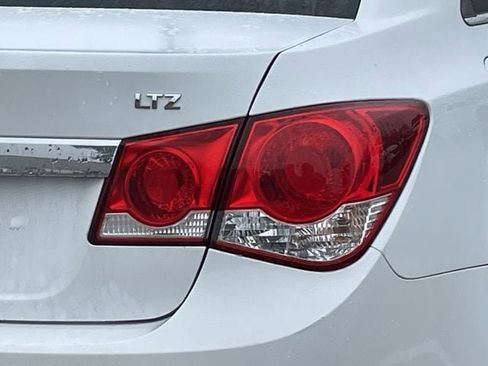 Used 2016 Chevrolet Cruze LTZ image 6