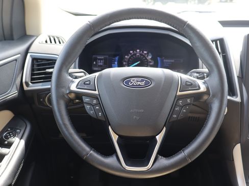 Used 2024 Ford Edge SEL w/ Convenience Package AWD/4WD image 15