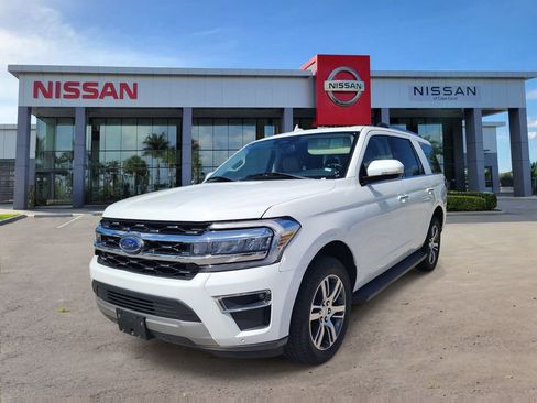Used 2024 Ford Expedition Limited AWD/4WD image 10