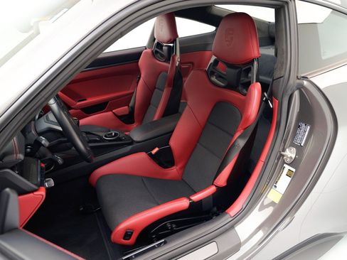 Used 2023 Porsche 911 GT3 image 5