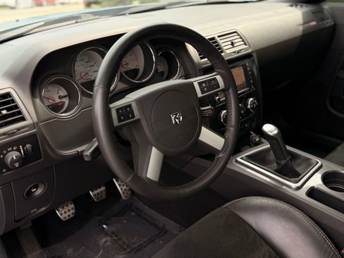 Used 2009 Dodge Challenger SRT8 w/ SRT Option Group II RWD image 23