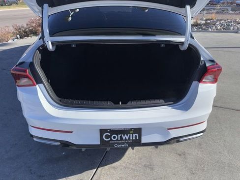 Used 2023 Kia K5 GT-Line image 9