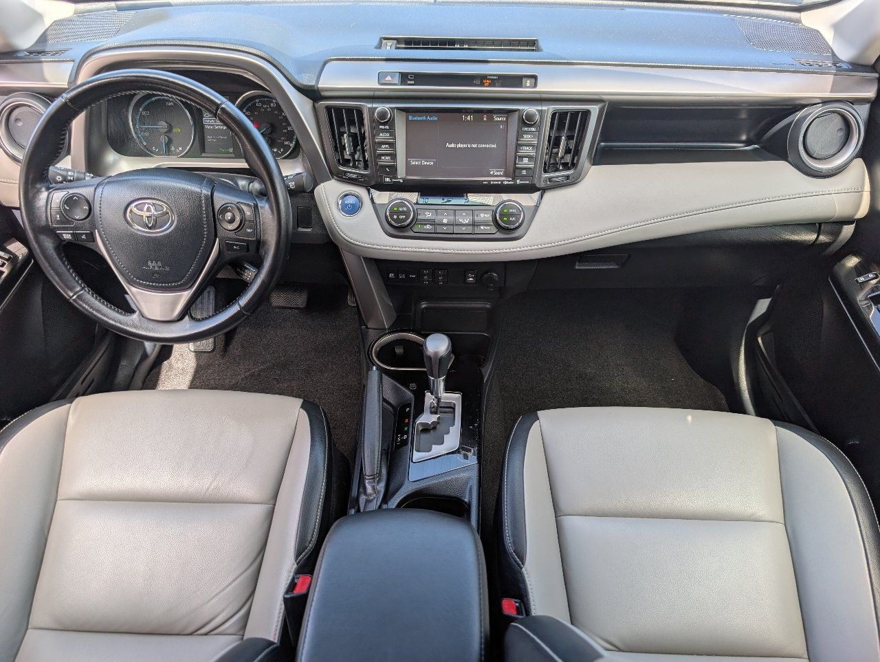 Used 2016 Toyota RAV4 Limited w/ Advanced Technology Package AWD/4WD image 4