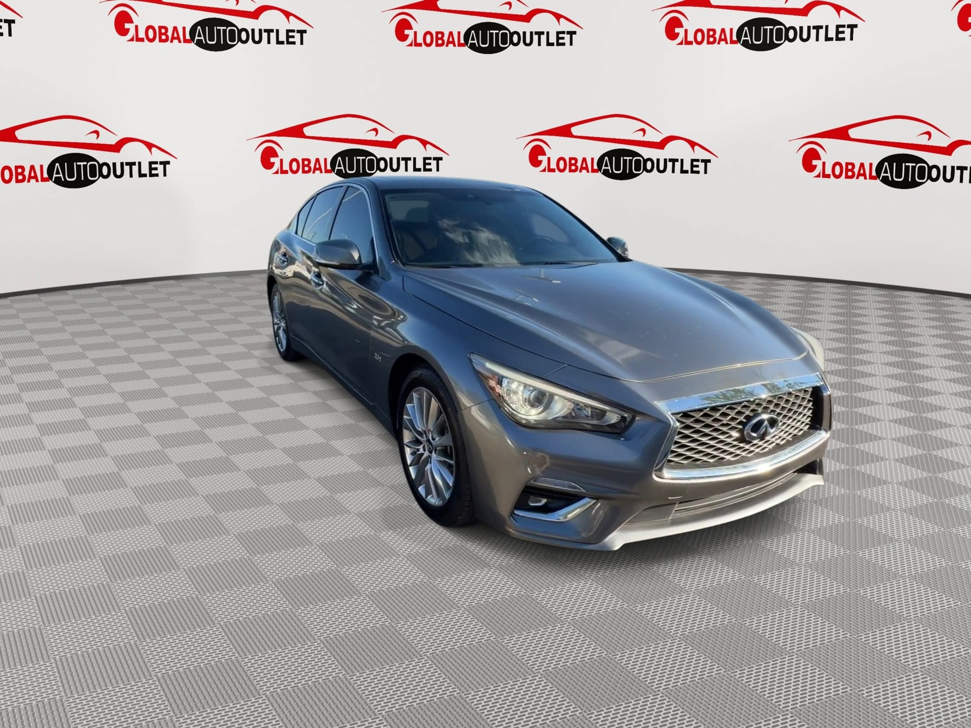 Used 2020 INFINITI Q50 Luxe RWD image 2