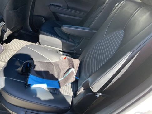 Used 2023 Toyota Highlander XSE image 7