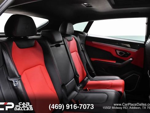 Used 2022 Lamborghini Urus AWD/4WD image 20