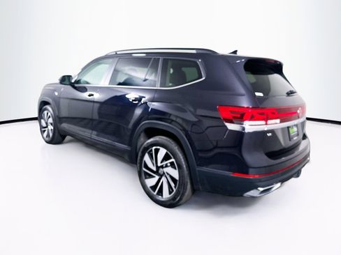 Used 2024 Volkswagen Atlas SE image 5