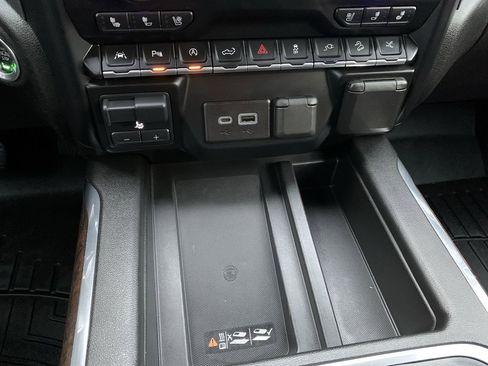 Used 2020 GMC Sierra 1500 Denali w/ Denali Ultimate Package image 29