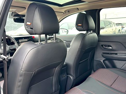 New 2026 Nissan Kicks SR w/ SR Premium Package FWD image 14