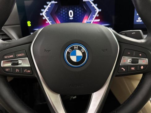 Certified 2023 BMW i4 eDrive35 w/ Parking Assistance Package image 18