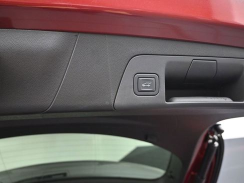 Used 2024 Buick Envision Sport Touring image 10