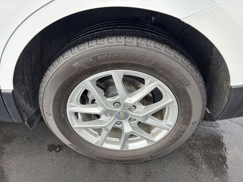 Used 2024 Chevrolet Equinox LT image 14