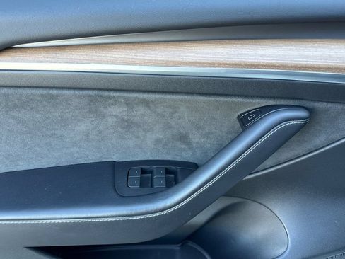 Used 2023 Tesla Model 3 Standard Range RWD image 10