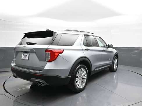 Used 2022 Ford Explorer King Ranch w/ Premium Technology Package AWD/4WD image 6