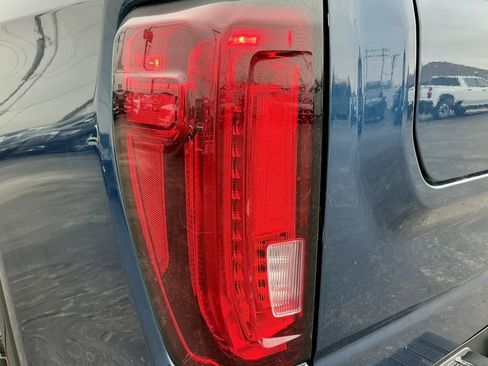 Used 2021 GMC Sierra 1500 SLT image 14