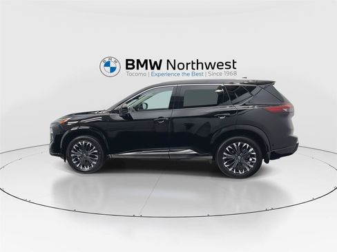 Used 2024 Nissan Rogue Platinum AWD/4WD image 11