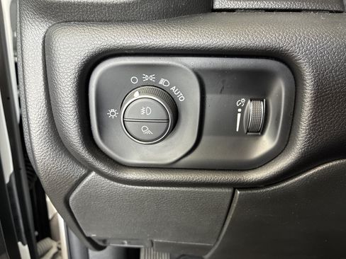 Used 2025 RAM 2500 Big Horn AWD/4WD image 21