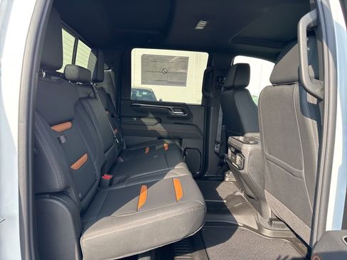 Used 2026 GMC Sierra 2500 AT4 w/ AT4 Premium Plus Package image 25