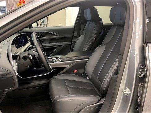 Used 2024 Cadillac Lyriq Luxury RWD image 21