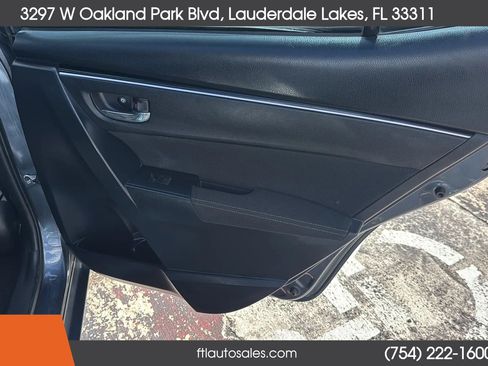 Used 2018 Toyota Corolla LE FWD image 28