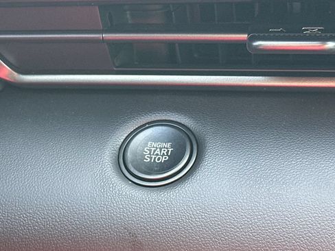 Certified 2025 Hyundai Elantra Sport FWD image 30