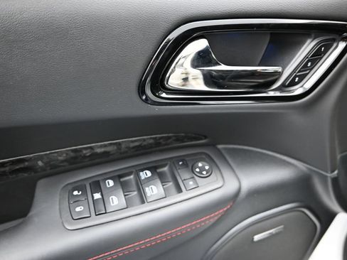 Used 2023 Dodge Durango R/T w/ Tow 'N Go Group AWD/4WD image 17