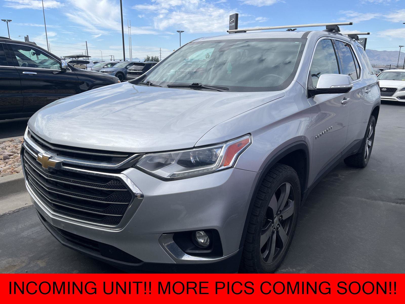 Used 2018 Chevrolet Traverse LT AWD/4WD image 1