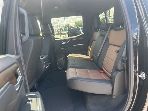 New 2026 Chevrolet Silverado 1500 High Country w/ LPO, Dark Essentials Package AWD/4WD image 26