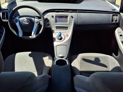 Used 2013 Toyota Prius Two FWD image 12