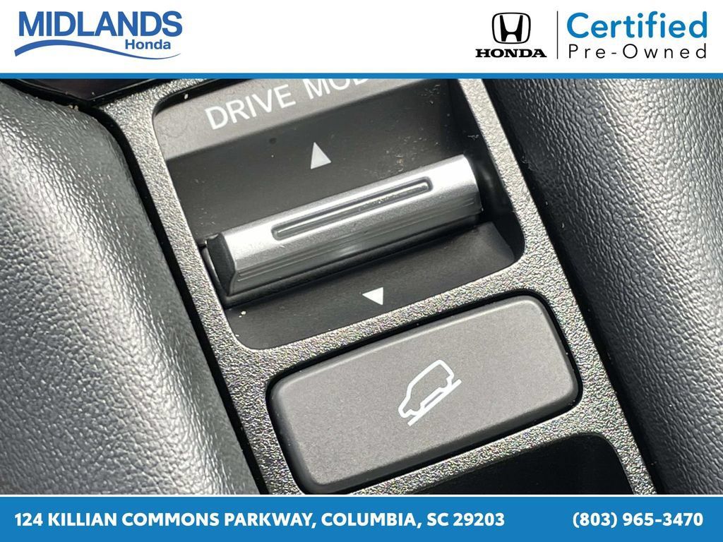 Certified 2025 Honda HR-V LX image 31