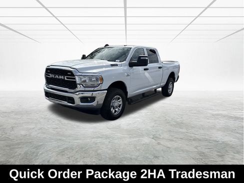 Used 2023 RAM 3500 Tradesman w/ Chrome Appearance Group image 9