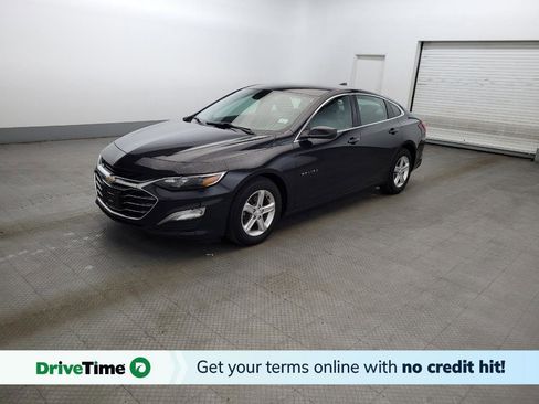 Used 2022 Chevrolet Malibu LS w/ Driver Confidence Package II FWD image 1