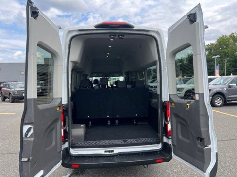 Used 2024 Ford Transit 350 XLT RWD image 28