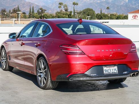 Used 2023 Genesis G70 2.0T image 9