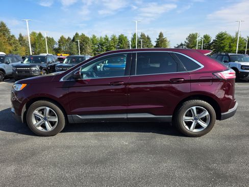 Used 2022 Ford Edge SEL w/ Convenience Package image 2