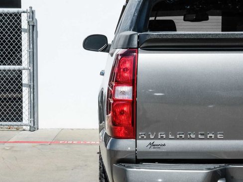 Used 2012 Chevrolet Avalanche LT w/ All-Star Edition image 42