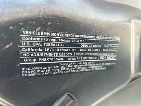 Used 2023 Nissan Rogue SV FWD image 8
