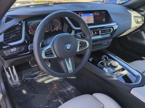 Used 2024 BMW Z4 sDrive30i w/ Premium Package image 13
