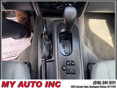Used 2006 Jeep Liberty Sport w/ Off Road Group AWD/4WD image 17