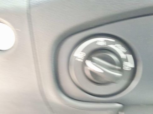 Used 2022 Nissan Frontier SV AWD/4WD image 18