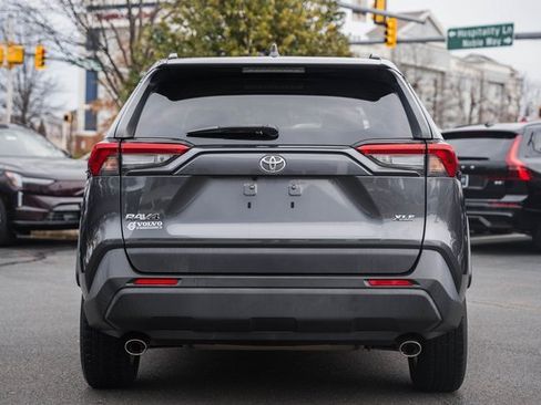 Used 2019 Toyota RAV4 XLE w/ Convenience Package image 6