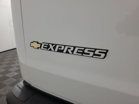 New 2026 Chevrolet Express 3500 Extended w/ Driver Convenience Package RWD image 29