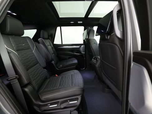 Used 2026 Cadillac Escalade V w/ LPO, Onyx Lite Package image 11