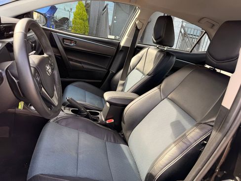 Used 2015 Toyota Corolla S image 11