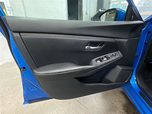 Used 2022 Nissan Sentra SV w/ Trunk Package FWD image 9