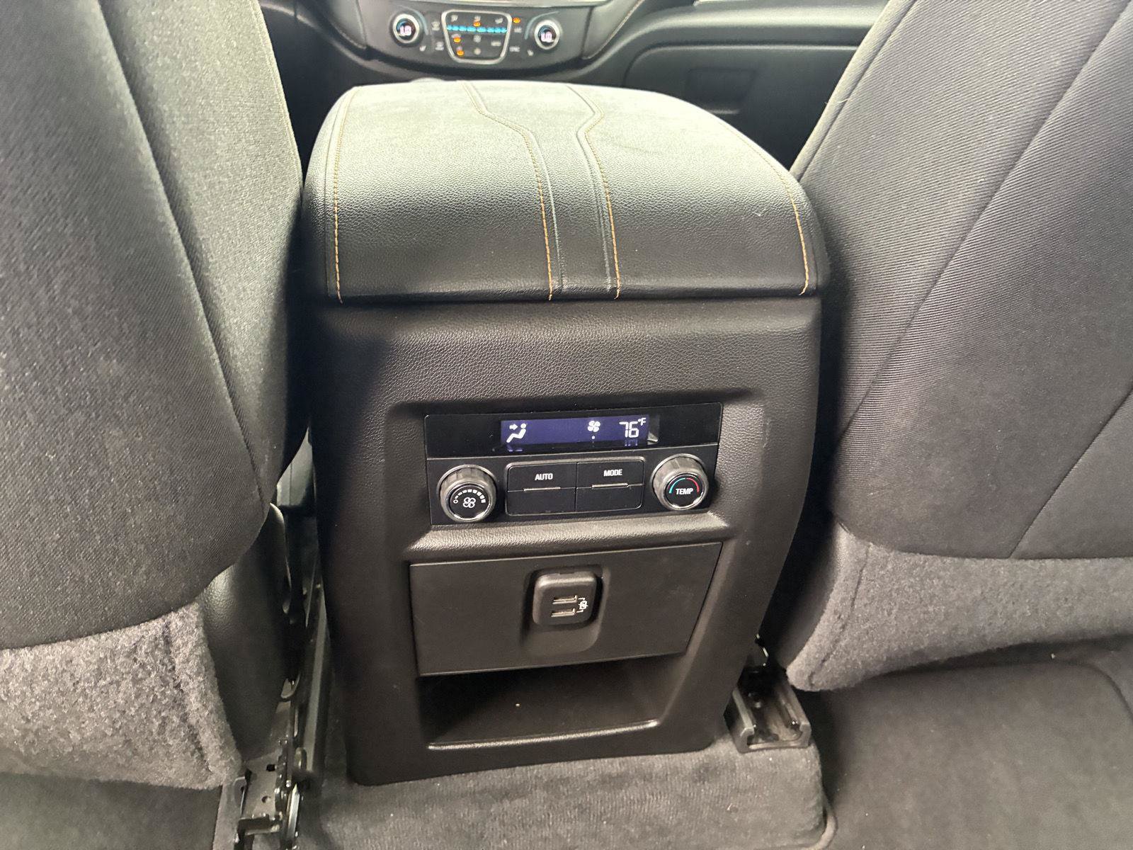 Used 2021 Chevrolet Traverse LT FWD image 12