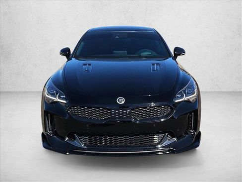 Used 2019 Kia Stinger GT2 image 2